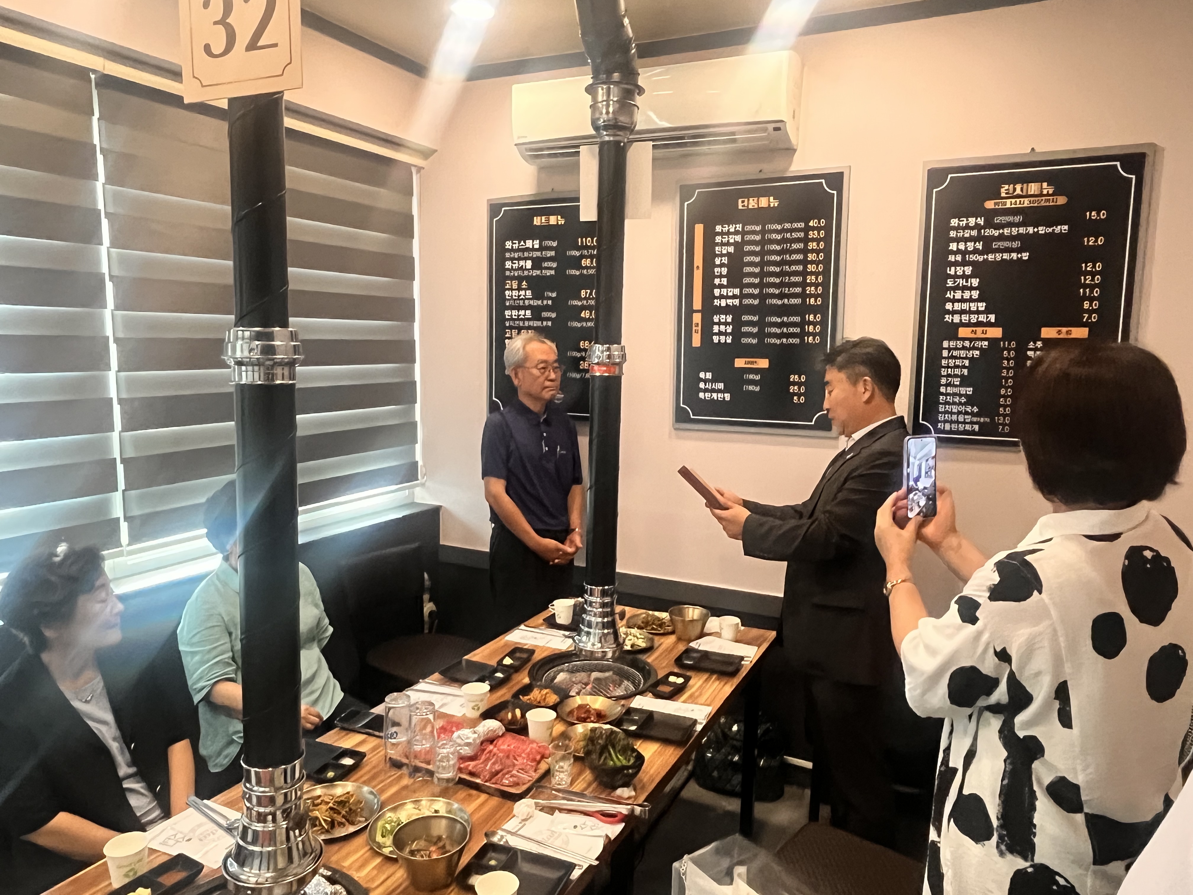 25학년도 정년퇴임교수님 송별회 (3).jpg